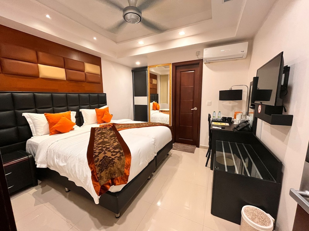 Deluxe Twin Room photo 2