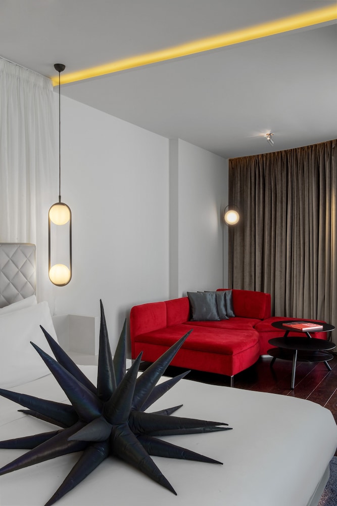 Studio Suite, 1 King Bed (Corner)