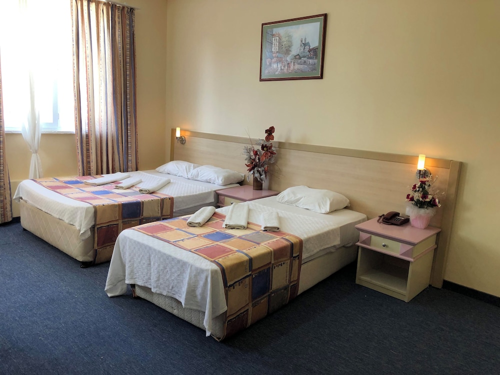 Standard Room, 1 Bedroom, Smoking, Garden Area