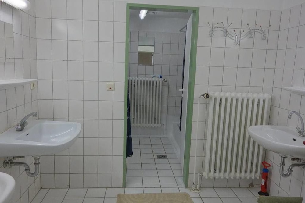 Quadruple Room, Shared Bathroom photo 2