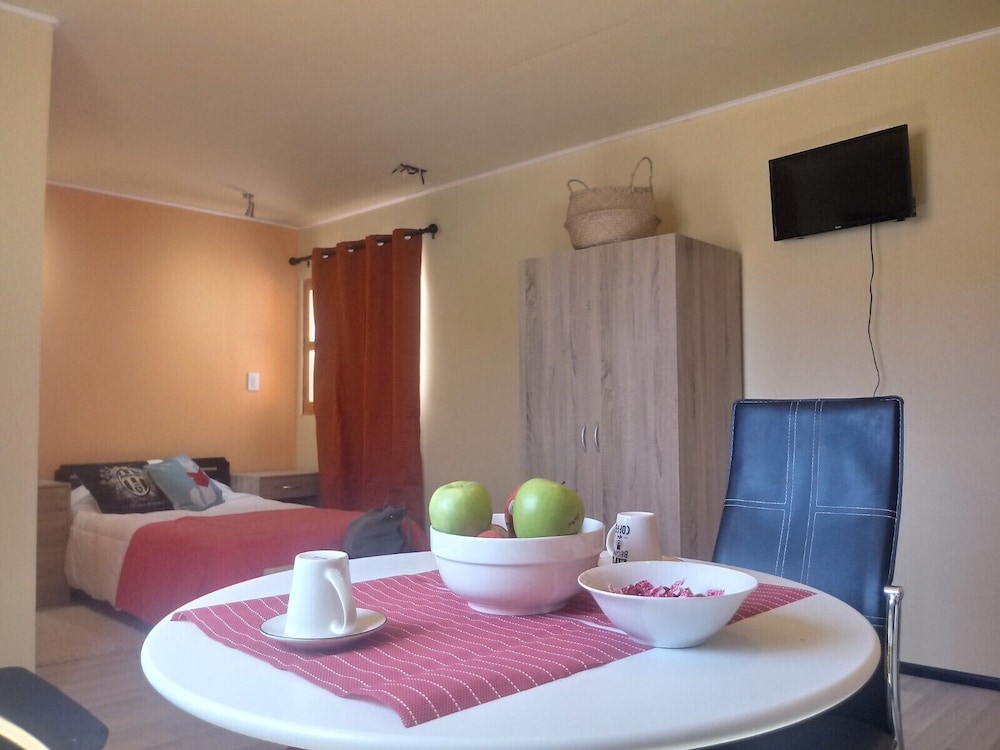 Comfort Apartment, 1 Queen Bed, Smoking, Private Bathroom photo 1