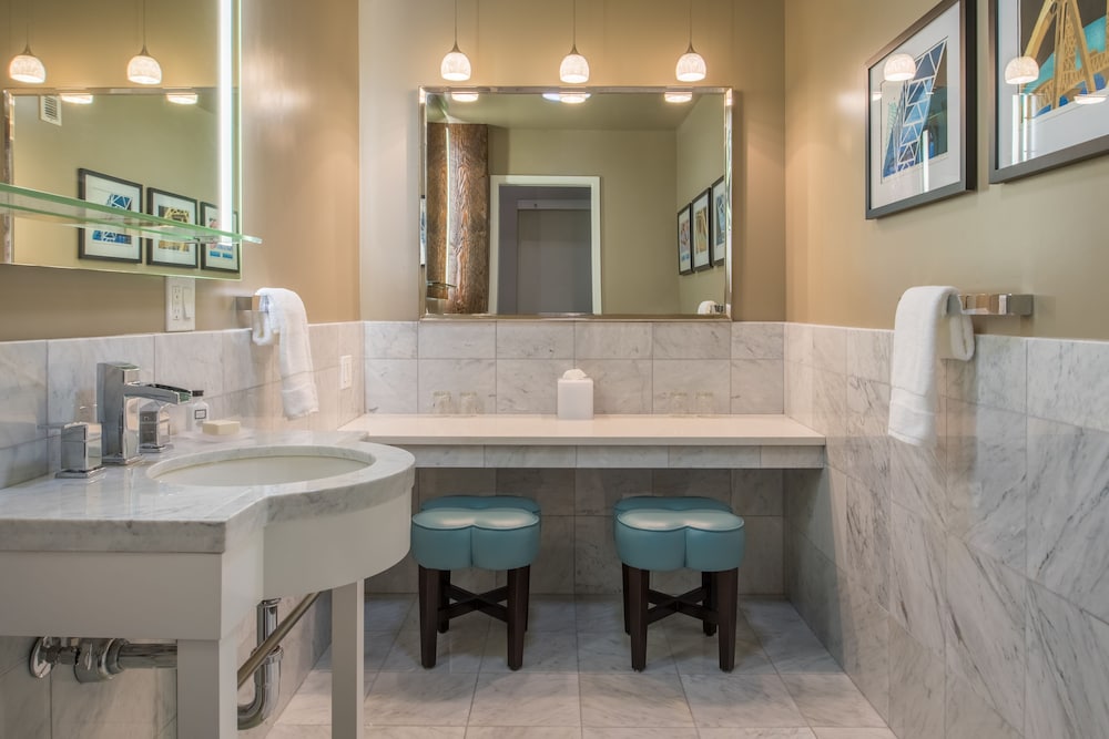 Hospitality Suite thumbnail 6