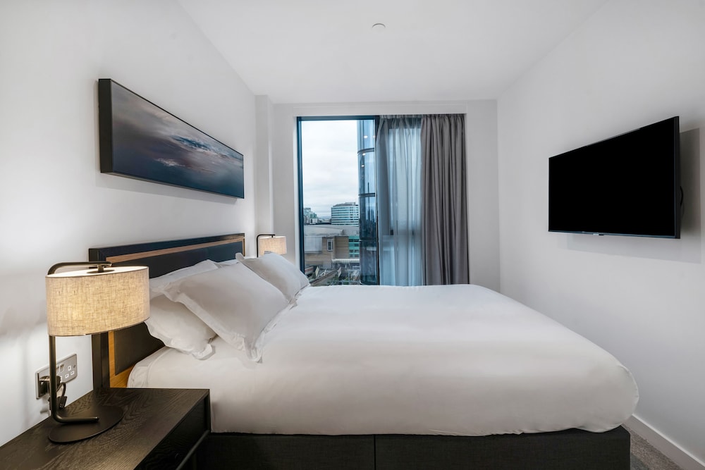 One Bedroom Apartment - Photo 1