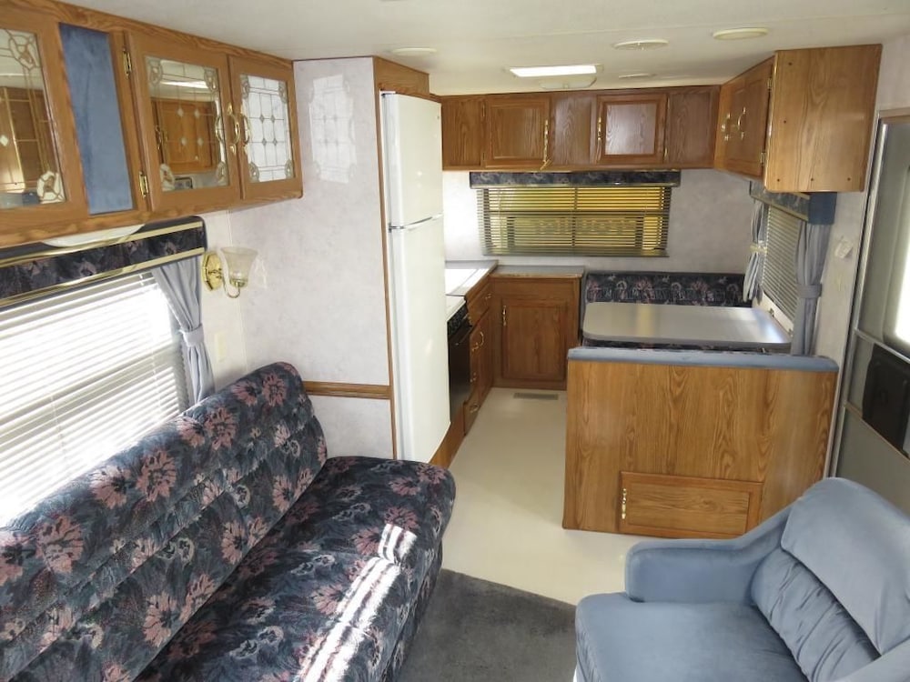 Mobile Home, Refrigerator & Microwave, Mountain View photo 3