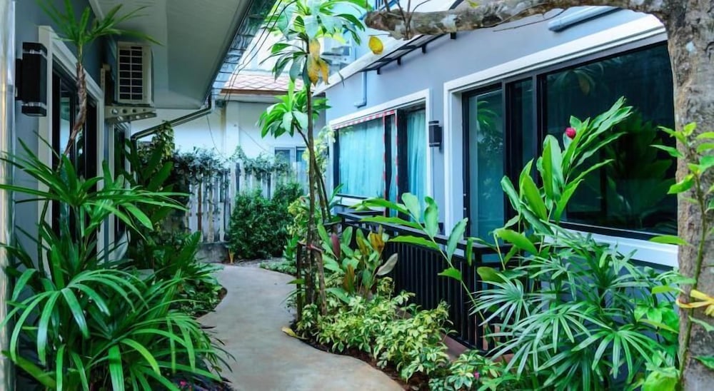 Superior Room, Garden View - Photo 6