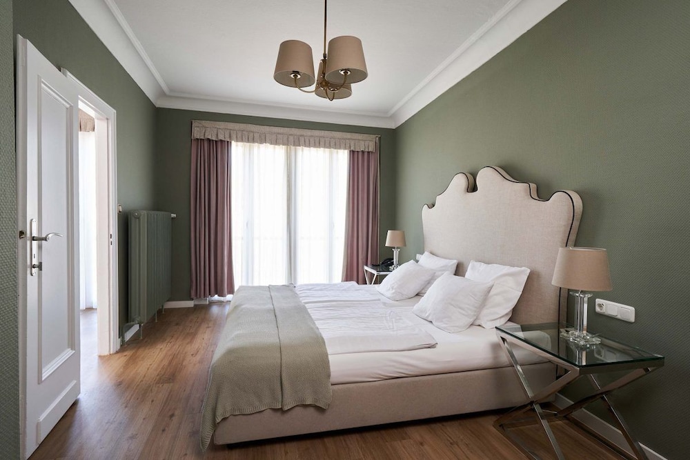 Standard Triple Room - Photo 1