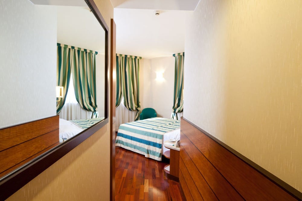 Standard Room, 2 Twin Beds