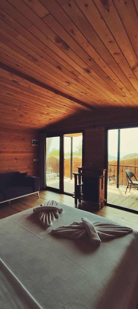 Comfort Tree House, Balcony, Garden View