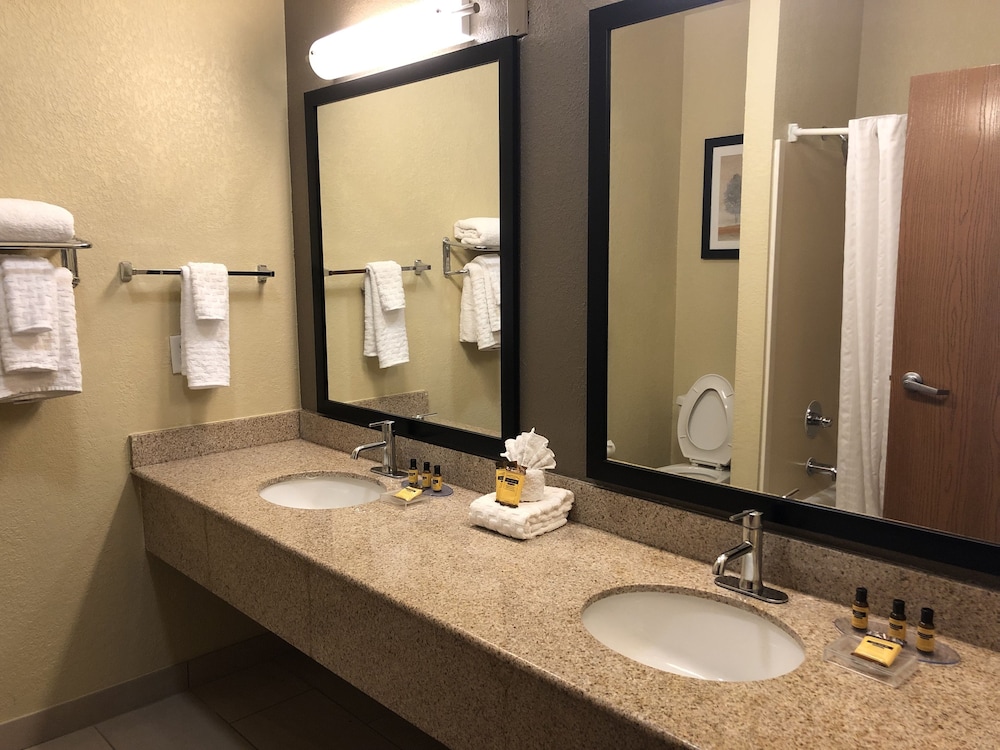 Suite, Multiple Beds, Accessible, Kitchen (with Sofabed) - Photo 4