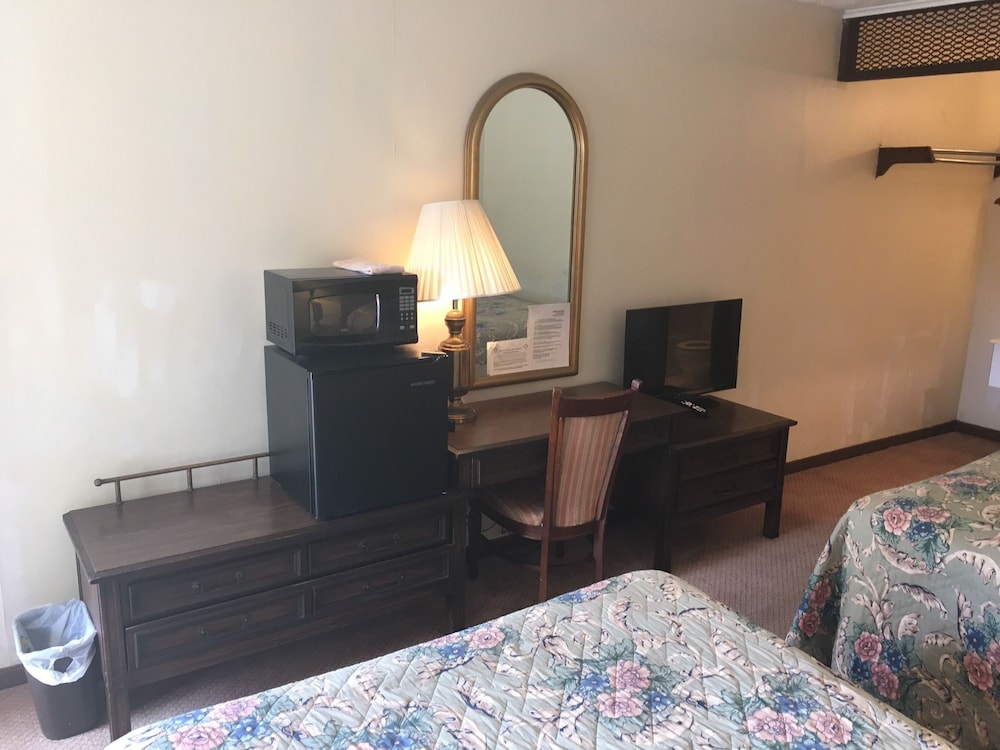 Standard Double Room, 2 Double Beds - Non Smoking photo 2
