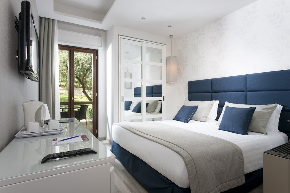 Standard Double Room, Balcony, Garden View (Adults Only)