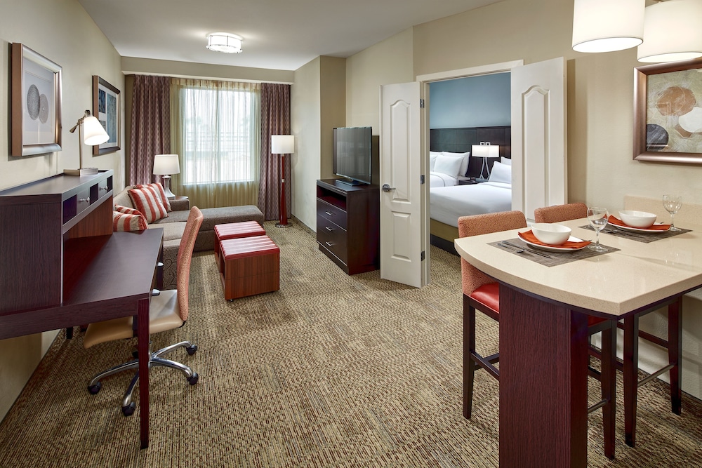 Suite, 2 Queen Beds, Accessible (Communications) photo 3