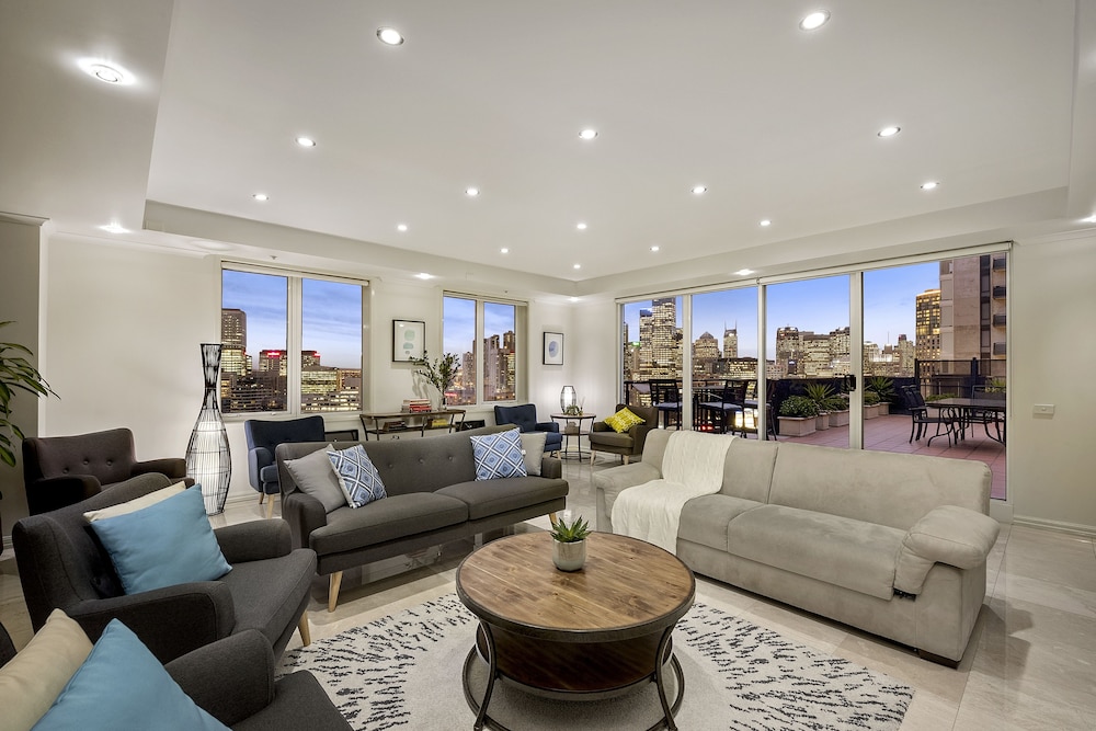 3 Bedroom Inner City Penthouse photo 1