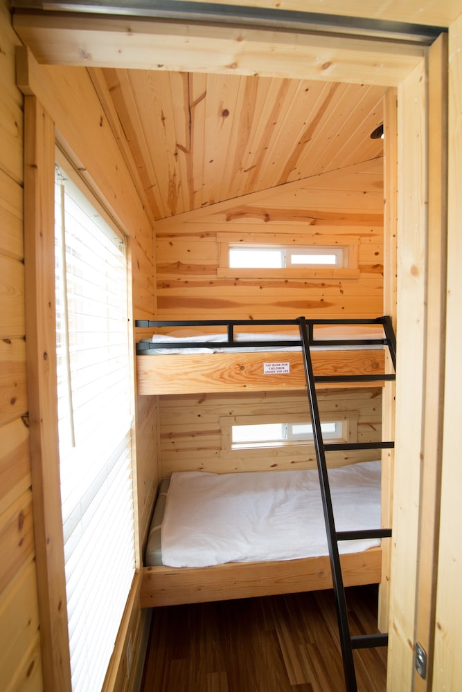 Cottage, 1 Bedroom (No Pets, Linens not included) photo 3