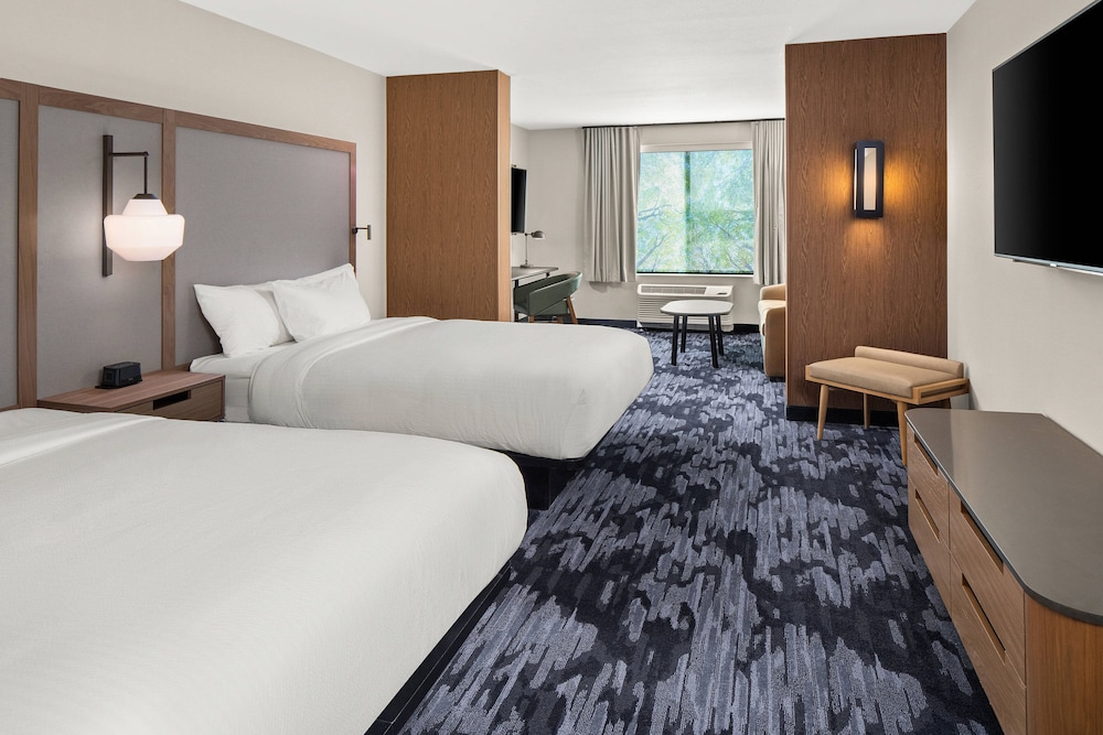 Suite, Multiple Beds (Hearing Accessible) photo 2