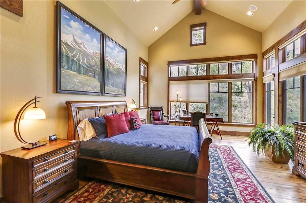 House, 4 Bedrooms