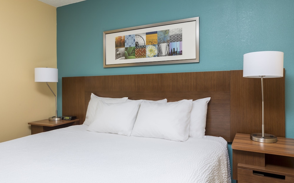 Executive Suite, 1 King Bed with Sofa bed - Photo 2