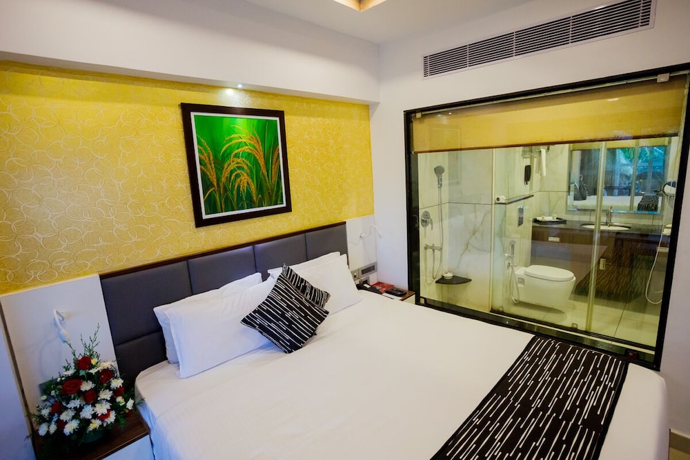 Executive Club - Photo 3