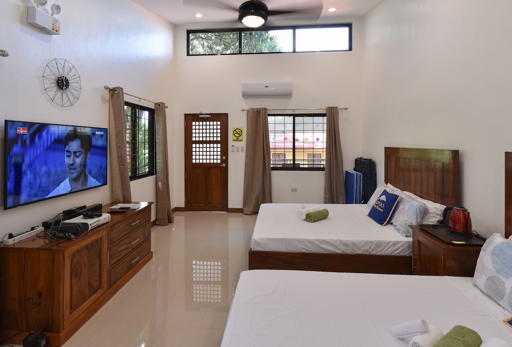 Deluxe Studio Suite, 2 Queen Beds