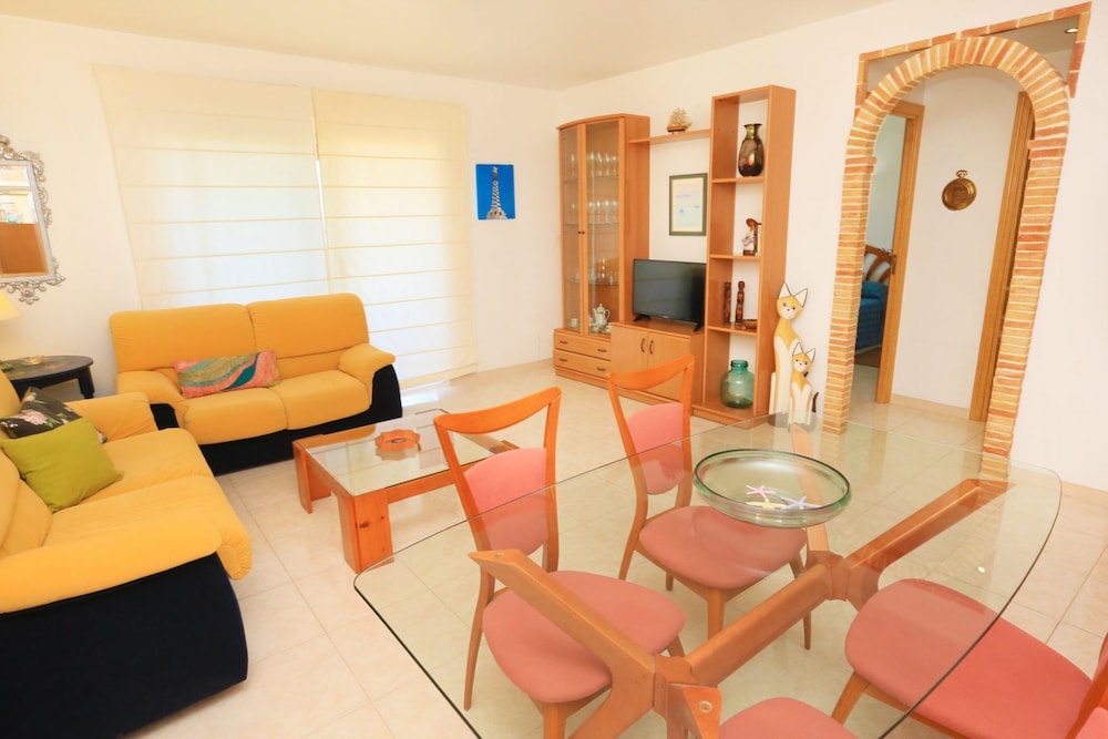 Apartment (2 Bedrooms) photo 2