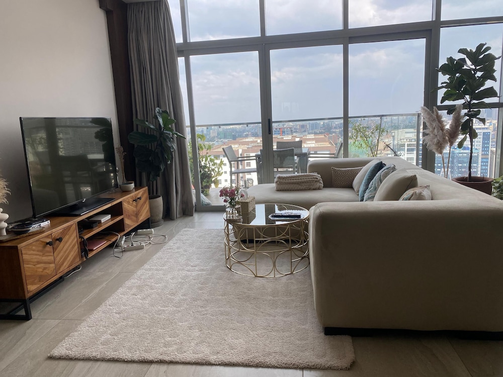 3 Bedroom Penthouse thumbnail 6