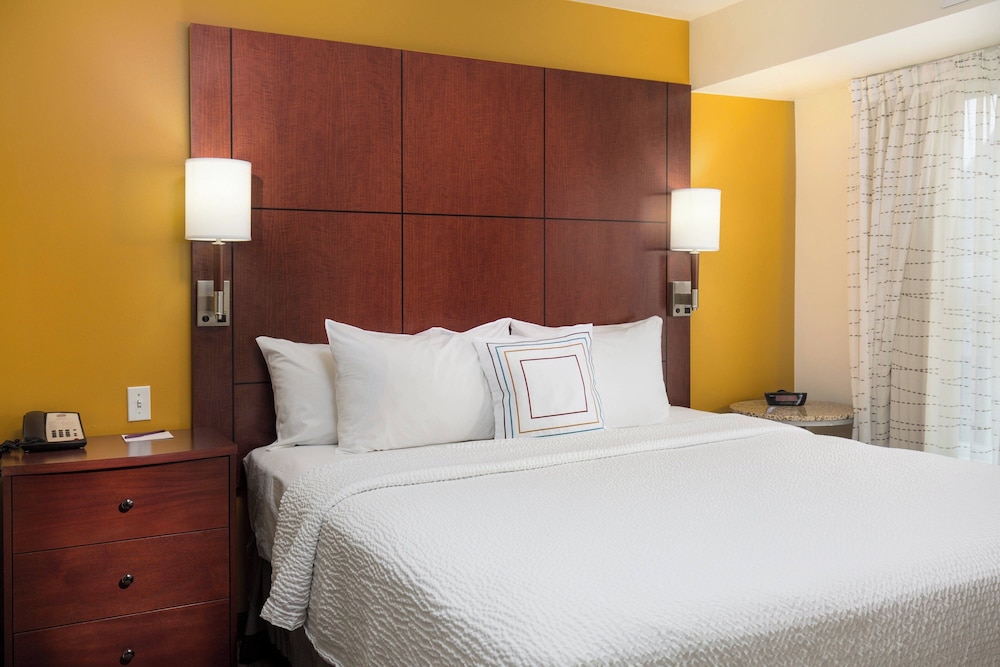 Room, 1 King Bed with Sofa bed, Corner (Fireplace)