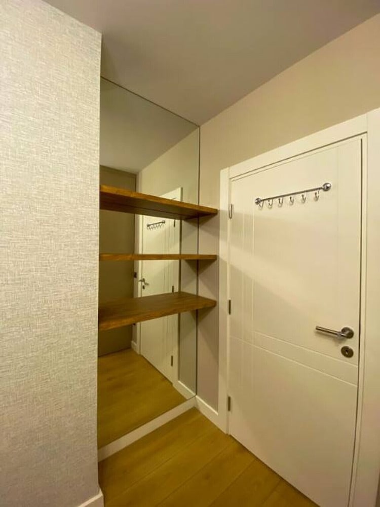 Apartment, Smoking photo 3