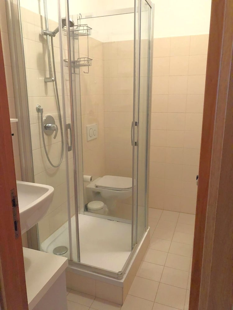 Double Room, Shared Bathroom photo 2