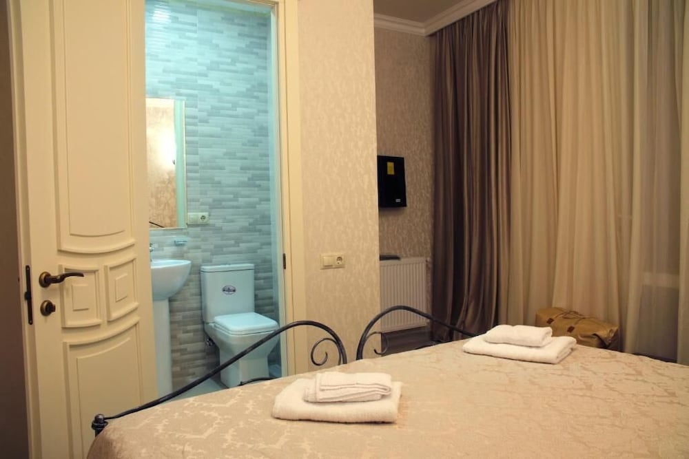 Economy Twin Room