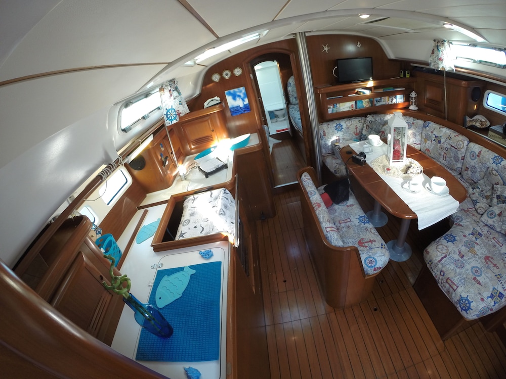Luxury Suite, 3 Bedrooms, Sea View photo 2