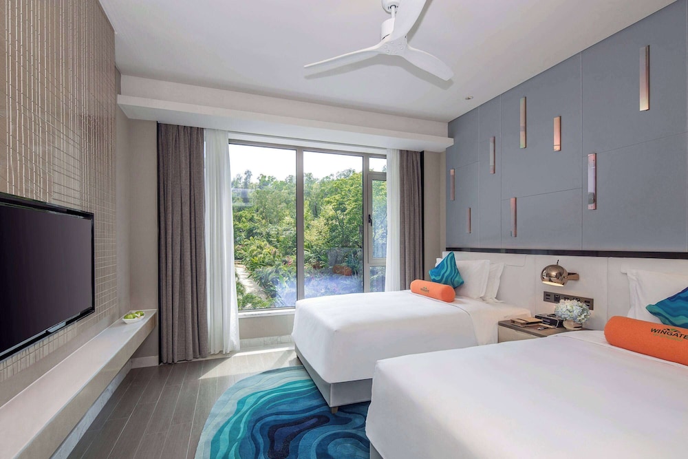 Comfort Room, 2 Twin Beds, Smoking photo 2