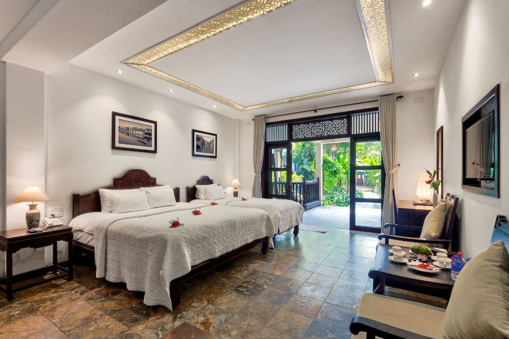 Classic Triple Room, Garden View - Photo 1