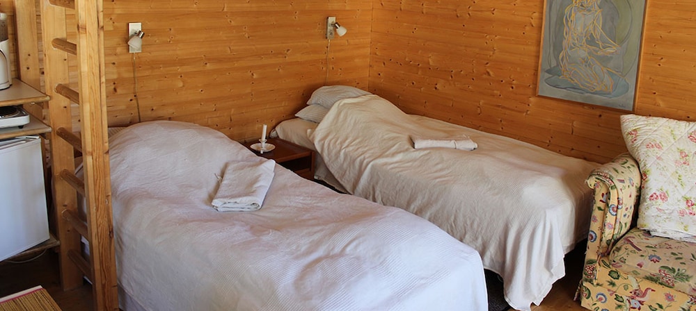 Standard Cabin (Small Cabin no. 6) photo 1