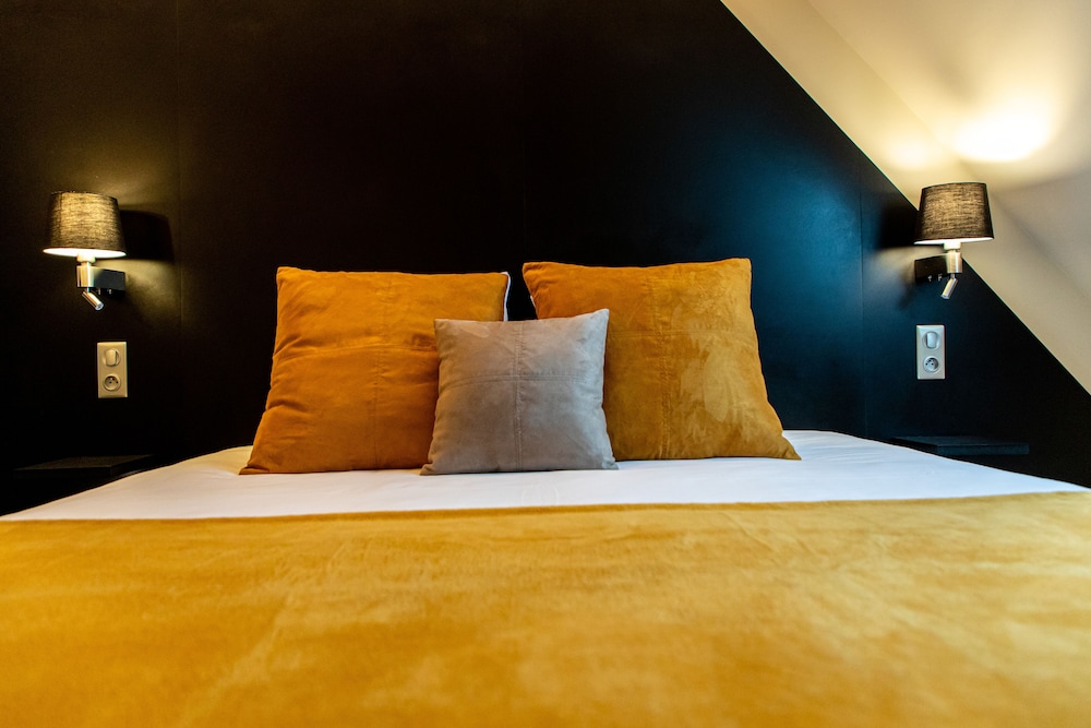 Premium Room, 1 Queen Bed, Non Smoking photo 2