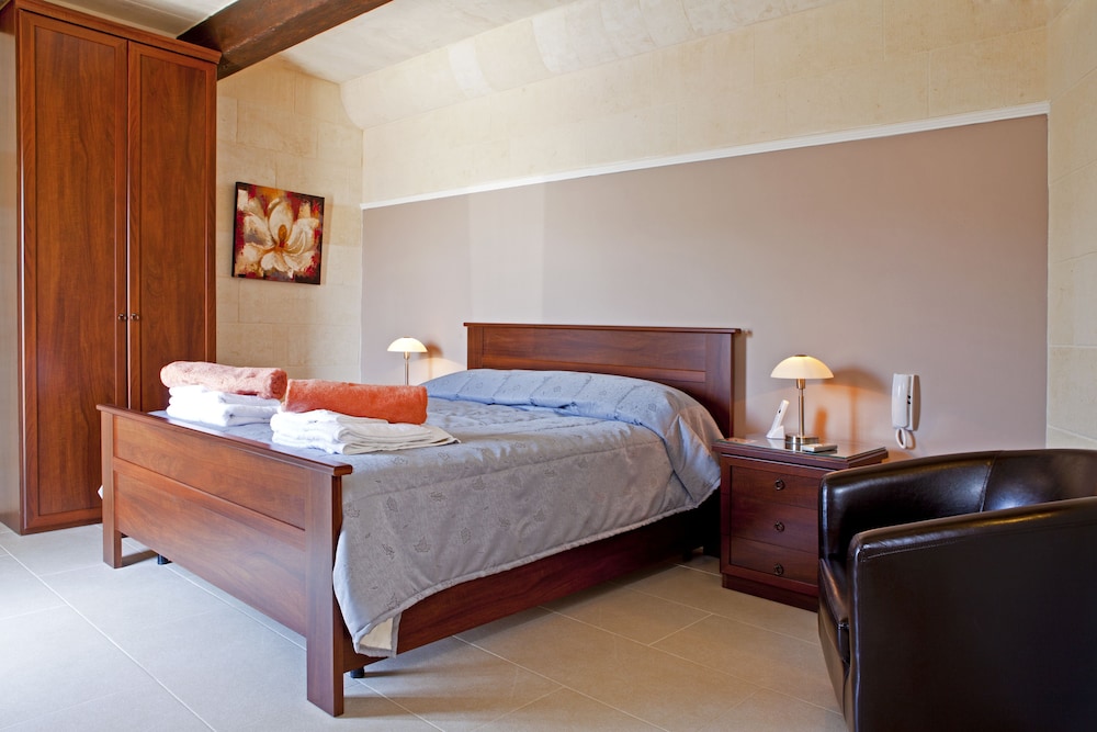 House, 3 Bedrooms