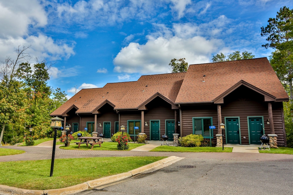 2 Bdrm Roy Lodge Golf Villa photo 2