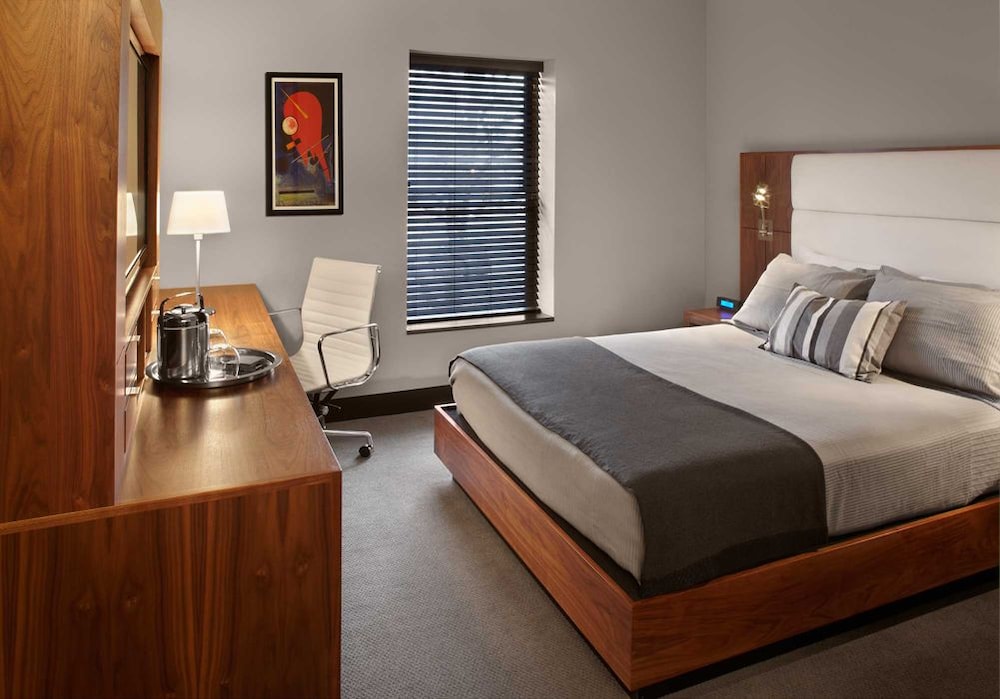 Deluxe Room, Accessible