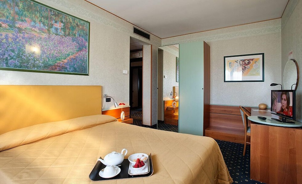 Double Room Single Use