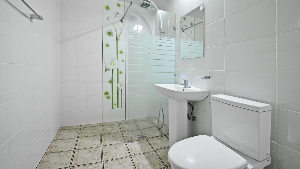 Basic Room, 1 Bedroom (Goldlemontime 202) - Photo 5