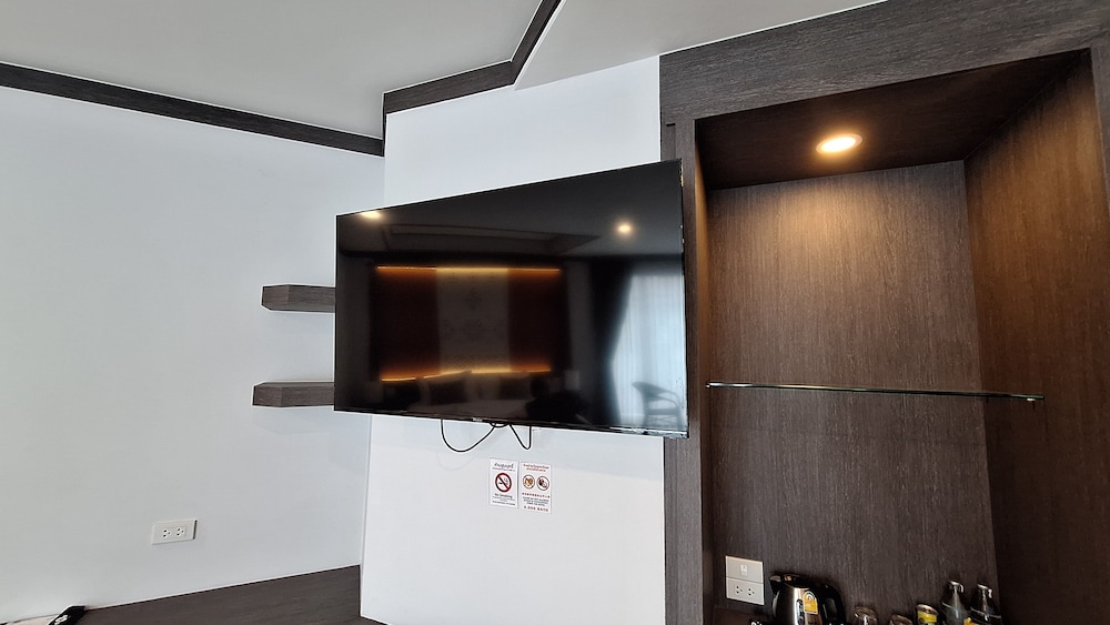 Diamond Suite - Photo 6