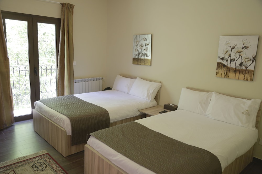 Standard Double Room, 2 Twin Beds