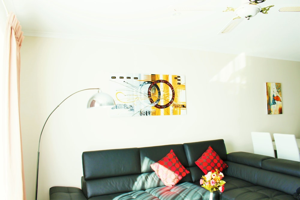 Apartment, Lake View photo 3