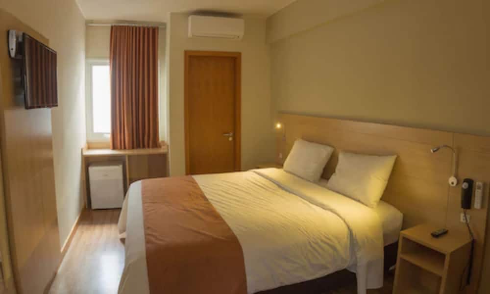 Single Room, 1 Queen Bed photo 1