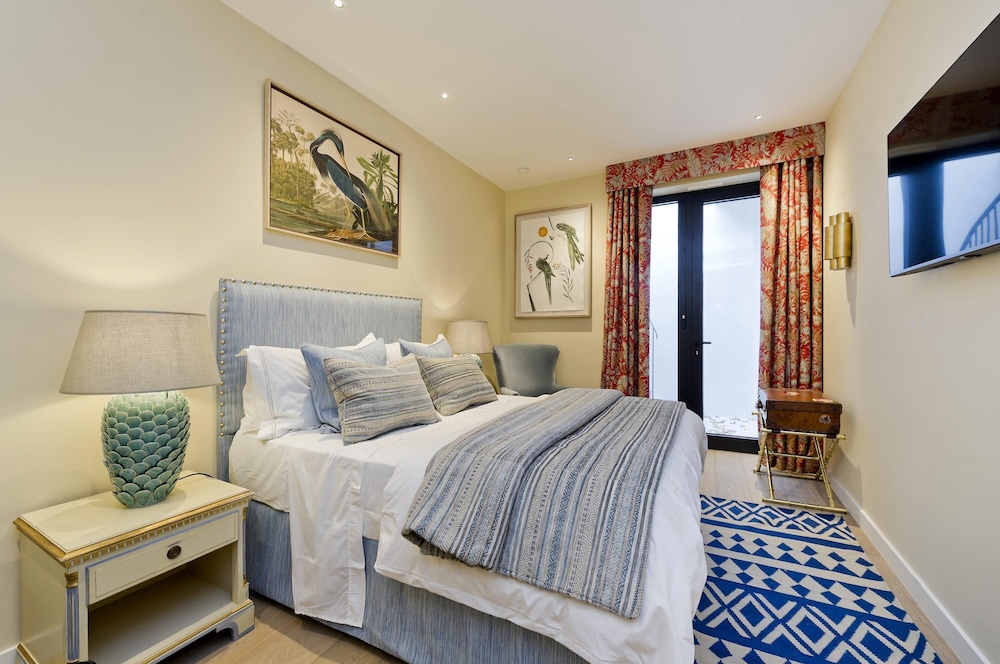 Stunning 5 bed Fulham Home w Indoor Pool Sauna and Private Garden, Photo 27