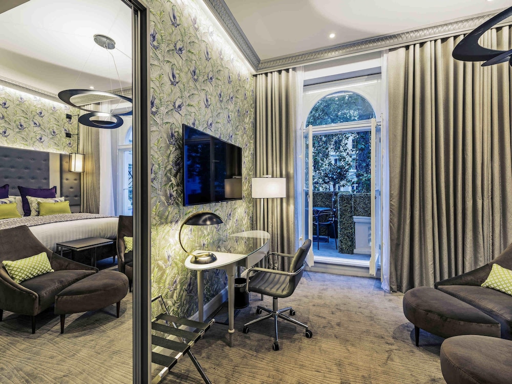 Junior Suite, 1 King Bed with Sofa bed photo 1