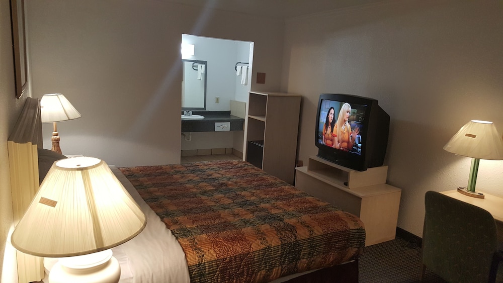 Standard Room, 1 King Bed, Smoking