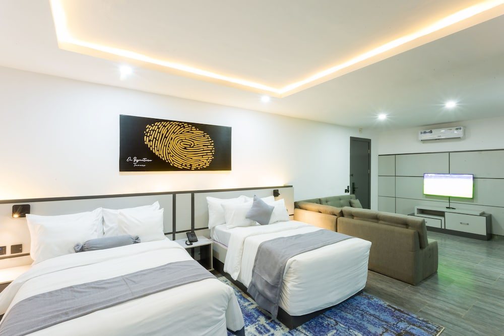 Signature Room, 1 Bedroom photo 2