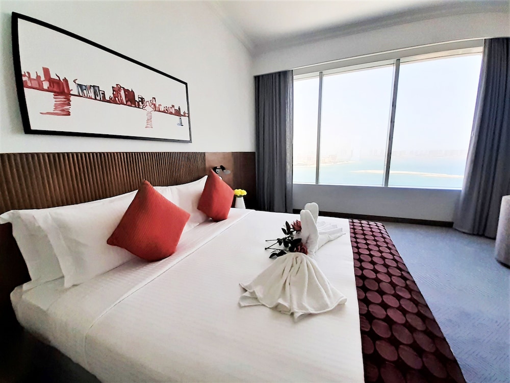 Deluxe Room, 1 Bedroom - Photo 1