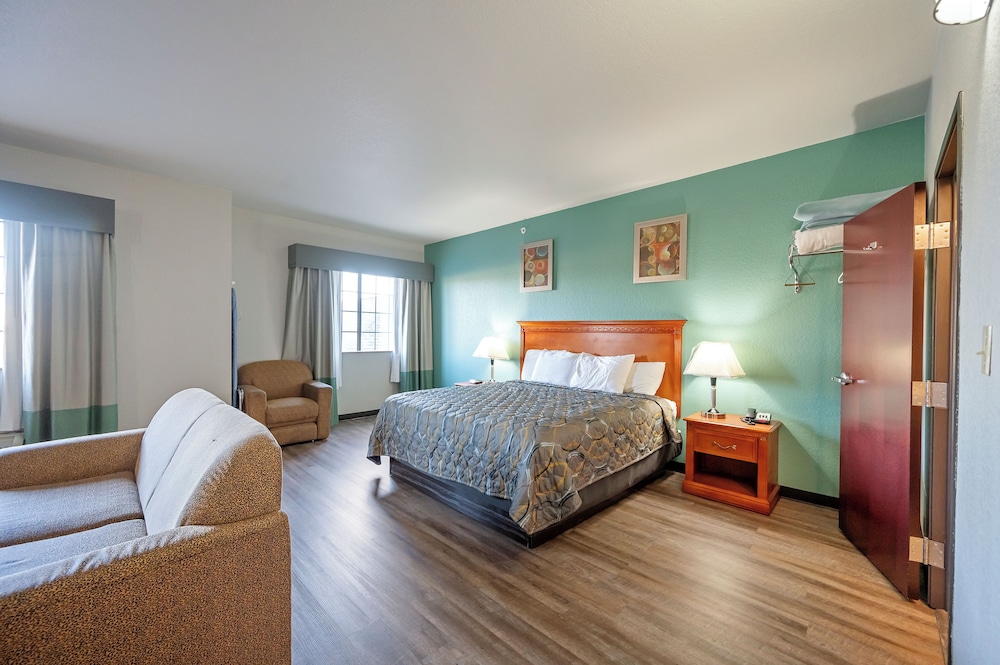 Executive Suite, Non Smoking photo 3