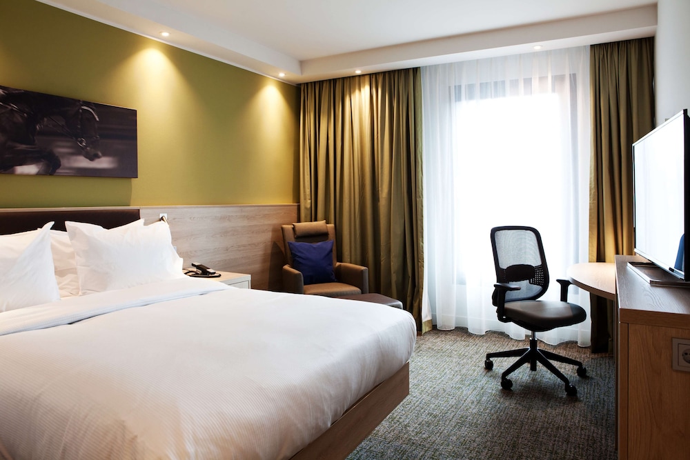 Family Room, 1 Queen Bed, Accessible (Connecting Rooms)